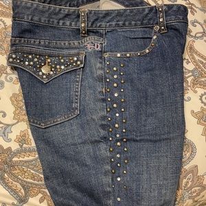 Harley Davidson ladies jeans with fun multi color metal grommets. Size 6 long